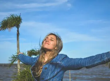 An actress breaking her industry standard bad habits thanks to acting coach Brian Patacca