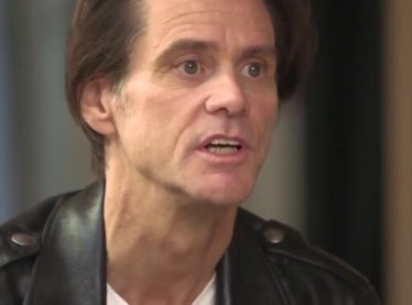 Jim Carrey Loses Himself on the Set of ‘Man on the Moon’